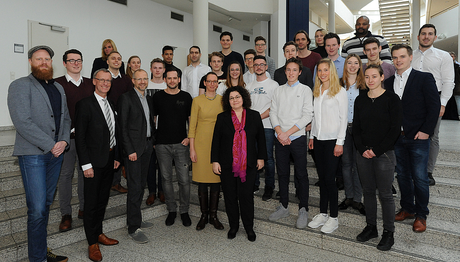 Gründungsidee zur Vermittlung freigewordener Arzttermine gewinnt Pitch-Wettbewerb