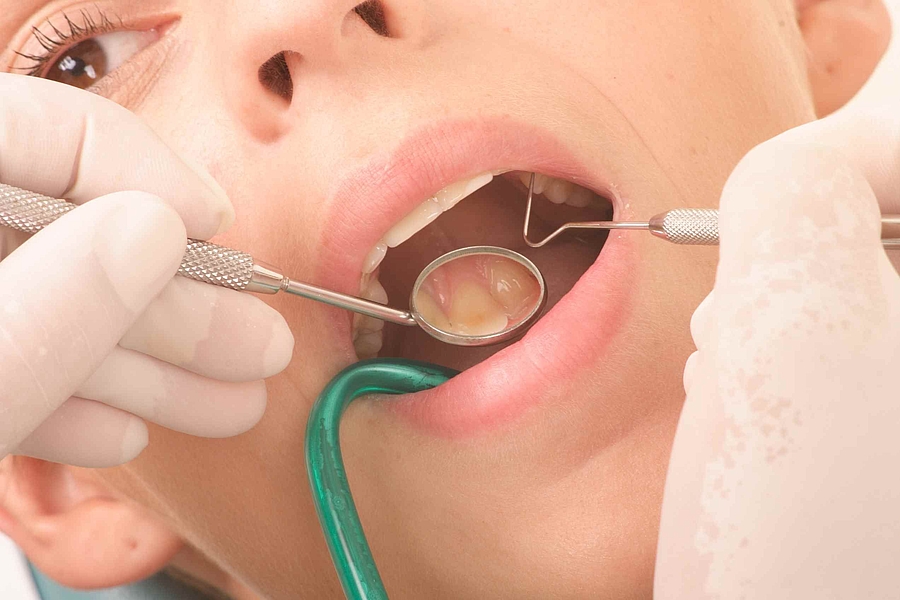 Vom Zusammenhang zwischen Zahnfehlstellungen und Zahnfleischerkrankungen