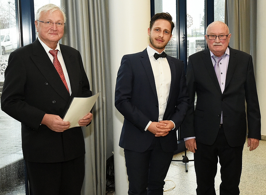 Beste Promotion in der Zahnmedizin 2018 an der Uni Witten/Herdecke ausgezeichnet