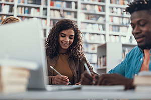 Zahl der Studierenden geringfügig gestiegen